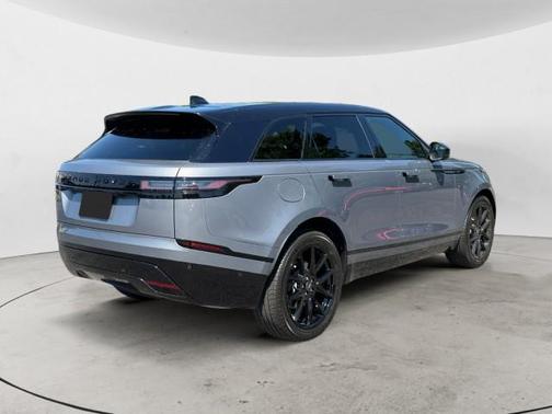 Zadar Grey Premium Metallic 2026 Land Rover Range Rover Velar P250 SE R-Dynamic