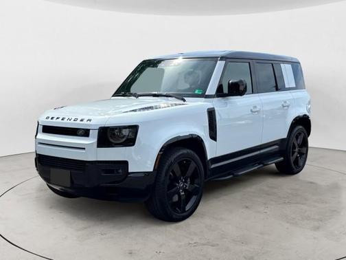 2025 Land Rover Defender 110 V8