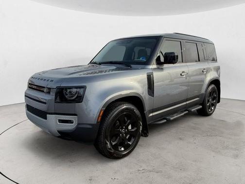 2023 Land Rover Defender 110 SE