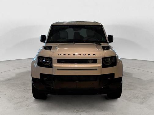 2025 Land Rover Defender 110 P400 X-Dynamic SE
