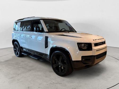 2025 Land Rover Defender 110 P400 X-Dynamic SE