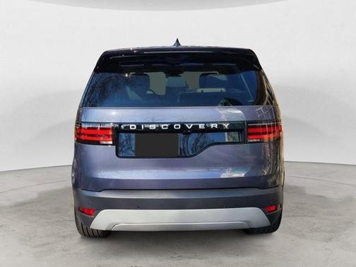 2024 Land Rover Discovery P300 S