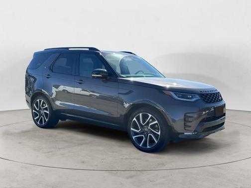 2025 Land Rover Discovery P360 Dynamic SE