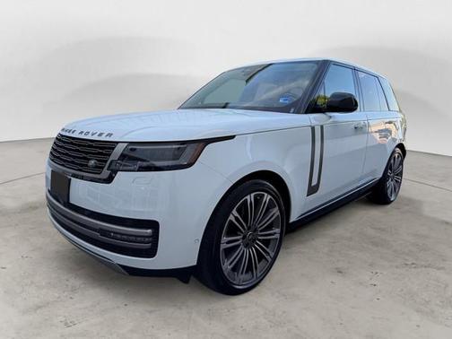 WHITE 2025 Land Rover Range Rover P530 SE
