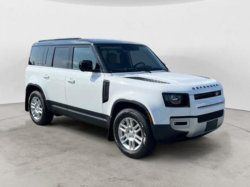 2025 Land Rover Defender 110 P300
