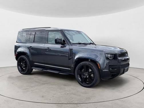 2025 Land Rover Defender 110 P400 X-Dynamic SE