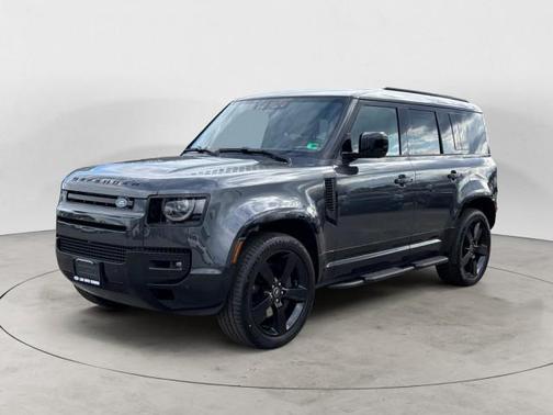 2025 Land Rover Defender 110 P400 X-Dynamic SE