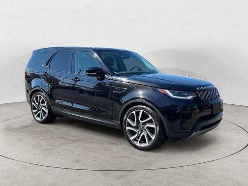 2024 Land Rover Discovery P300 S