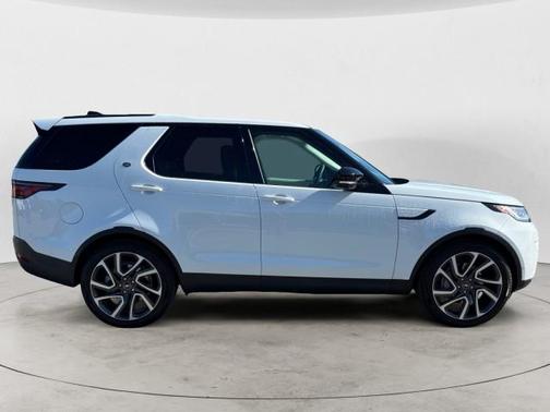 2025 Land Rover Discovery S