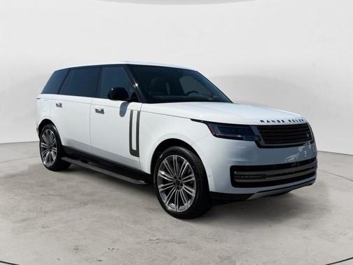 Fuji White 2026 Land Rover Range Rover P530 SE 7 Seat