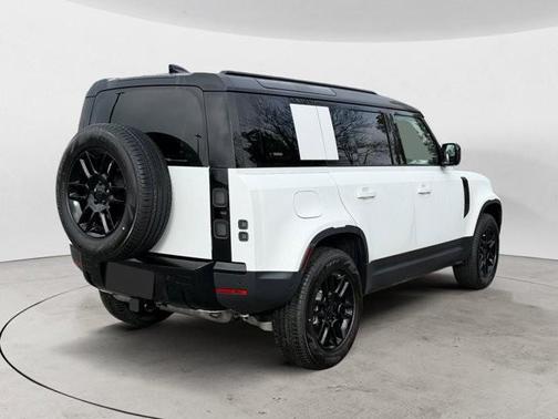 Fuji White 2026 Land Rover Defender P300 S