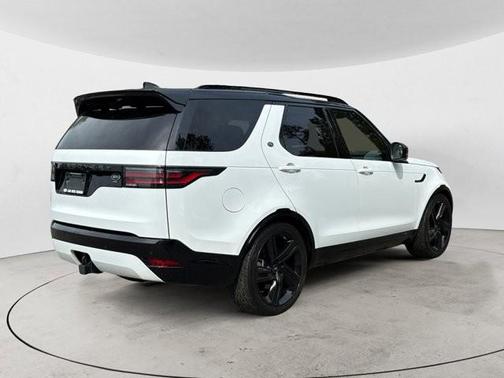 2022 Land Rover Discovery P360 HSE R-Dynamic