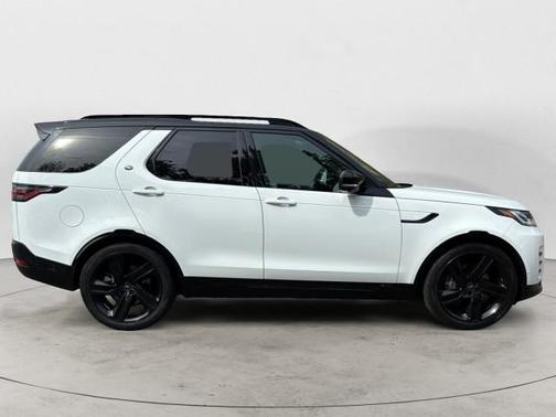 2022 Land Rover Discovery P360 HSE R-Dynamic