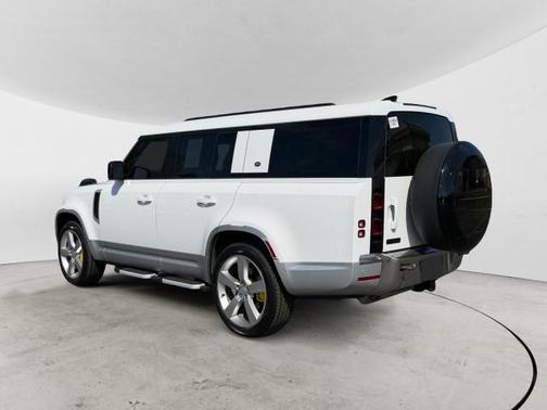 2023 Land Rover Defender 130 First Edition