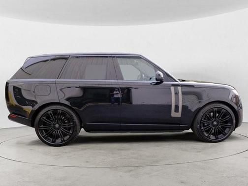 2025 Land Rover Range Rover P530 SE