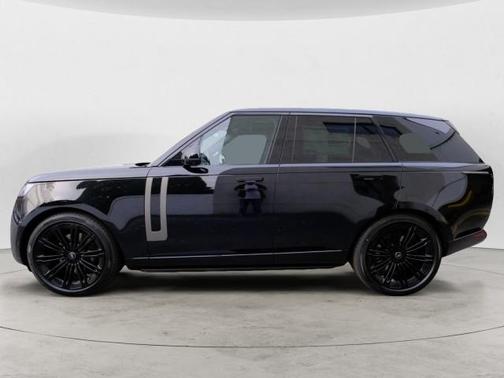 2025 Land Rover Range Rover P530 SE