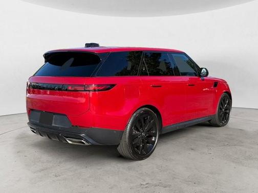2025 Land Rover Range Rover Sport SE