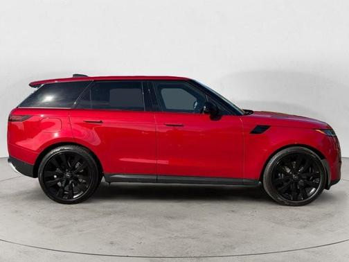 2025 Land Rover Range Rover Sport SE