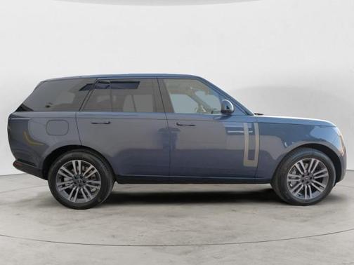 2025 Land Rover Range Rover P530 SE