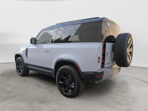 2025 Land Rover Defender 90 P300 S
