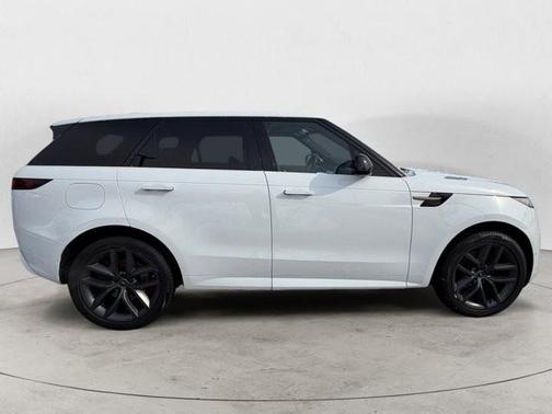 2023 Land Rover Range Rover Sport SE
