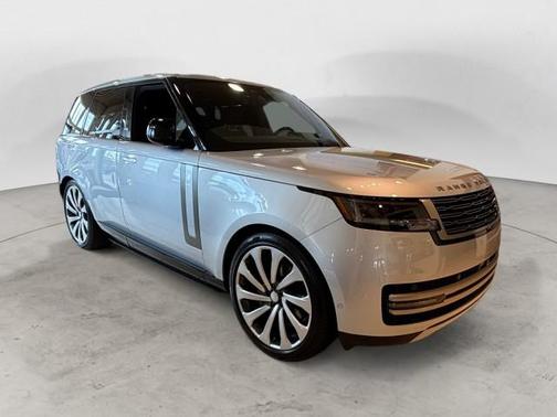2025 Land Rover Range Rover P400 SE