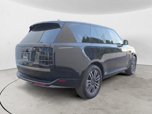 2025 Land Rover Range Rover P530 SE