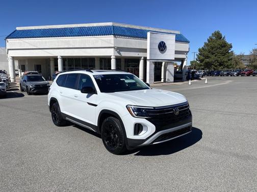 2025 Volkswagen Atlas 2.0T Peak Edition