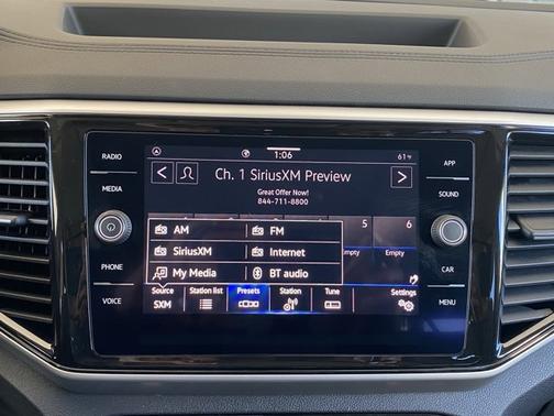 2022 Volkswagen Atlas 2.0T SE w/ Technology