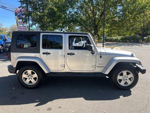 2010 Jeep Wrangler Unlimited Sahara