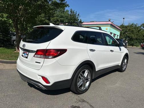 2017 Hyundai SANTA FE SE Ultimate