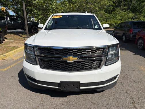 Summit White 2018 Chevrolet Suburban LT