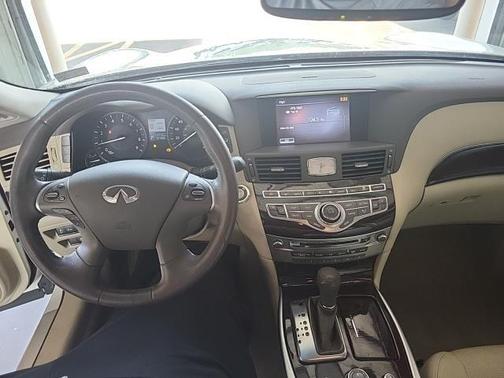 2014 INFINITI Q70 3.7X