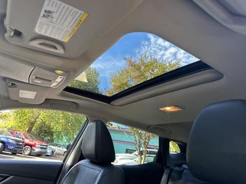 2018 Nissan Rogue Sport SL