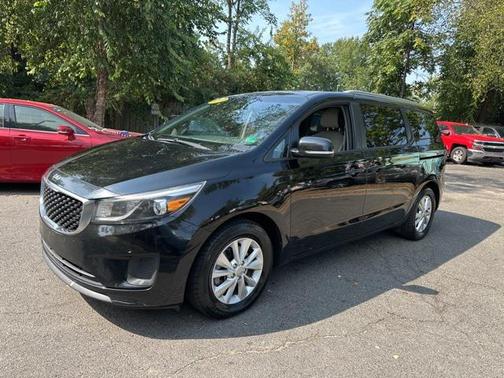 2017 Kia Sedona LX