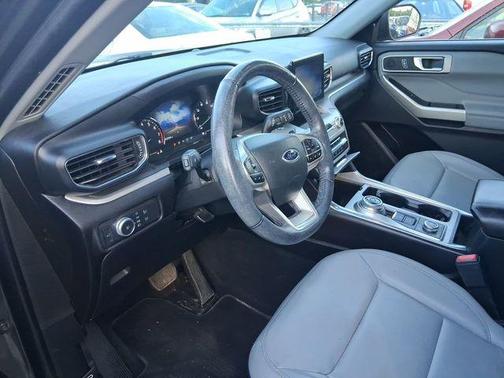 Green Metallic 2021 Ford Explorer XLT