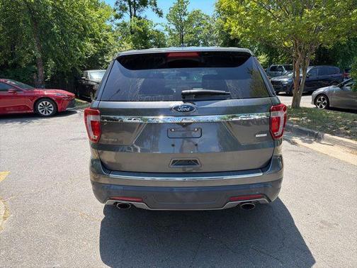 Magnetic 2018 Ford Explorer XLT