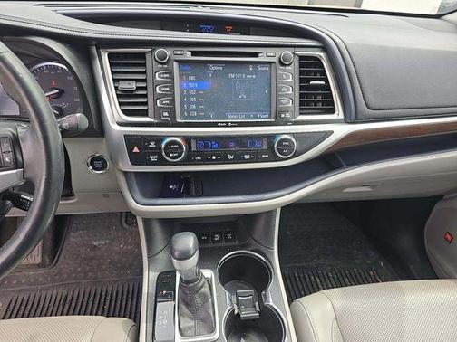 Predawn Gray Mica 2015 Toyota Highlander Limited