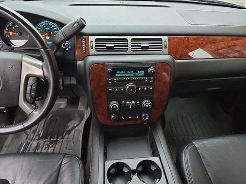 2014 Chevrolet Suburban 1500 LS