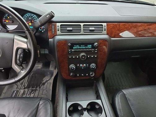 2014 Chevrolet Suburban 1500 LS