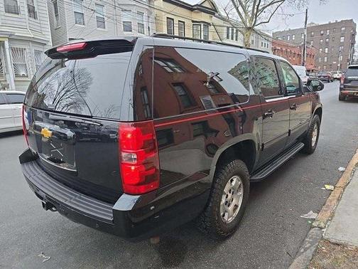 2014 Chevrolet Suburban 1500 LS