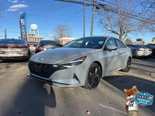 2021 Hyundai ELANTRA SEL