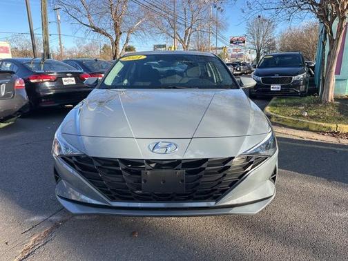 2021 Hyundai ELANTRA SEL