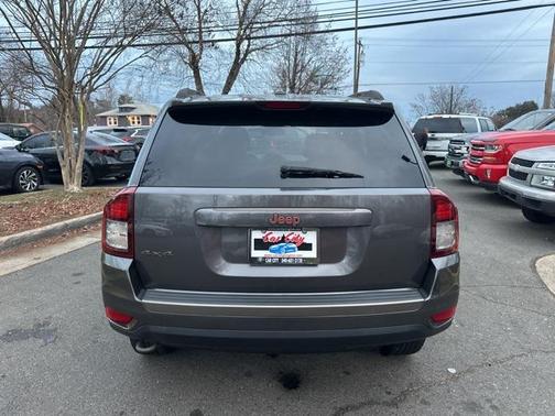 2016 Jeep Compass Sport
