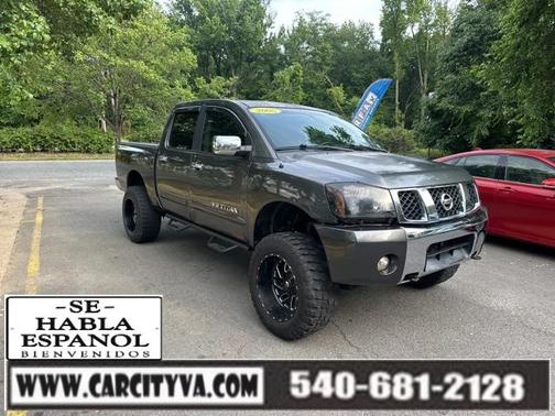 2005 Nissan Titan SE Crew Cab