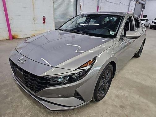 2022 Hyundai ELANTRA HEV Blue