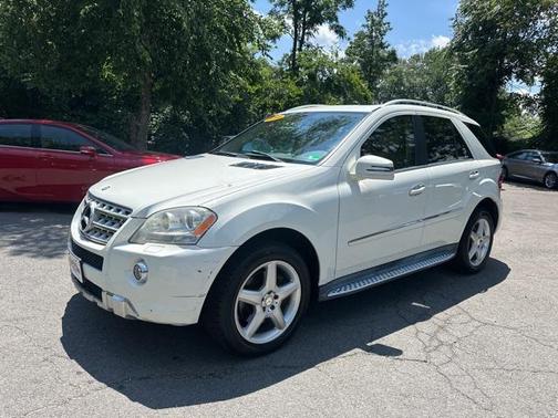 2011 Mercedes-Benz M-Class ML 550
