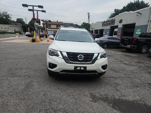 2020 Nissan Pathfinder Platinum