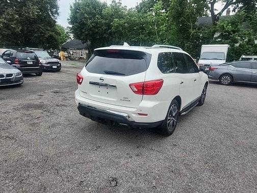2020 Nissan Pathfinder Platinum