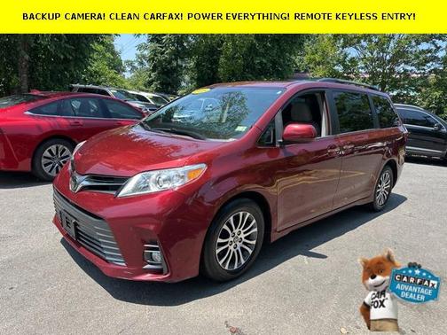 2018 Toyota Sienna XLE